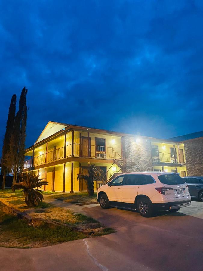Coachway Inn Luling Экстерьер фото