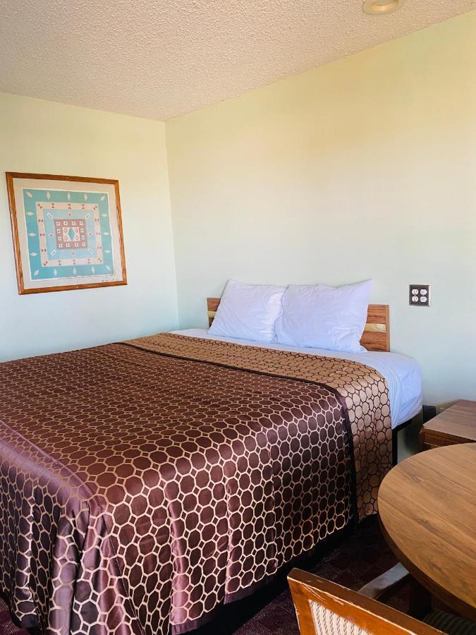 Coachway Inn Luling Экстерьер фото