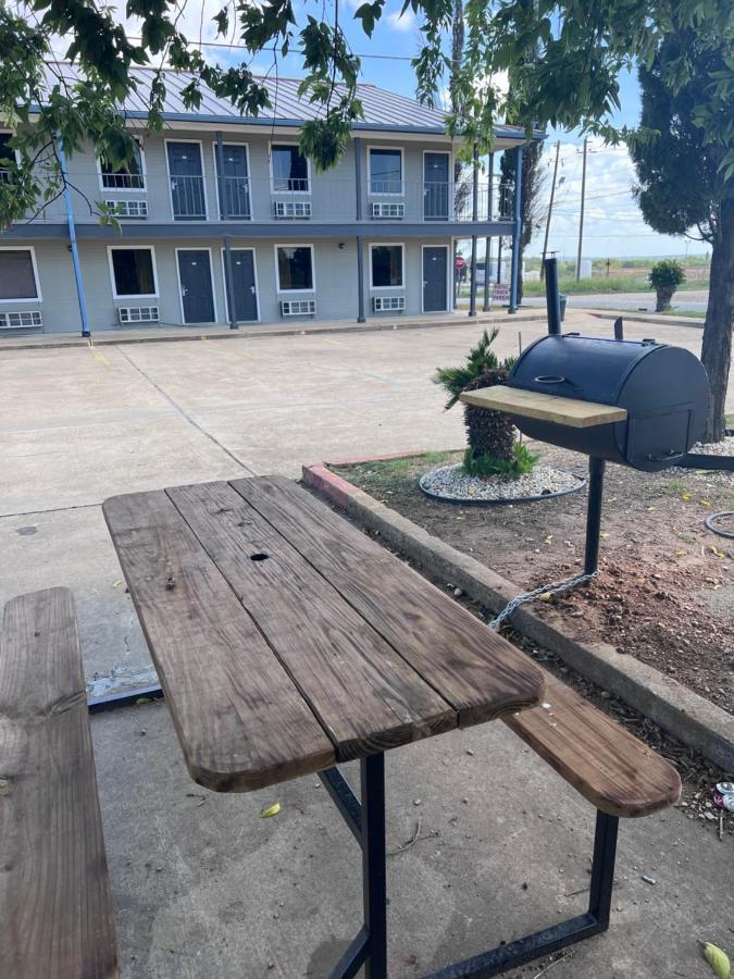 Coachway Inn Luling Экстерьер фото