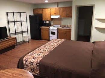 Coachway Inn Luling Экстерьер фото