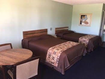 Coachway Inn Luling Экстерьер фото